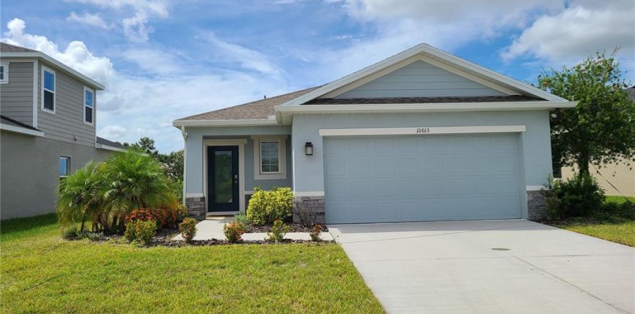 House in Parrish, Florida 3 bedrooms, 139.45 sq.m. № 2230413