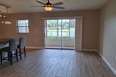 Copropriété à louer à Sarasota, Floride: 1 chambre, 66.61 m2 № 2379095 - photo 3