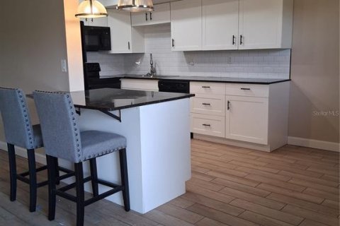 Copropriété à louer à Sarasota, Floride: 1 chambre, 66.61 m2 № 2379095 - photo 9