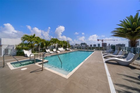 Condo in Bay Harbor Islands, Florida, 2 bedrooms  № 2088815 - photo 20