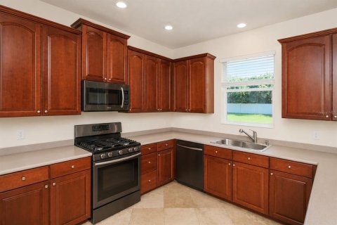 House in Bradenton, Florida 4 bedrooms, 272.2 sq.m. № 2237776 - photo 6