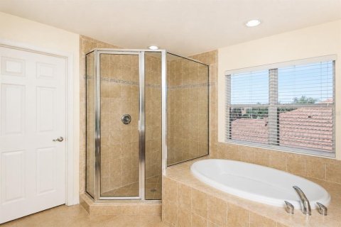 House in Bradenton, Florida 4 bedrooms, 272.2 sq.m. № 2237776 - photo 10