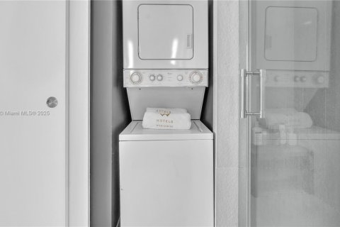 Copropriété à louer à Fort Lauderdale, Floride: 2 chambres, 109.25 m2 № 2036907 - photo 21