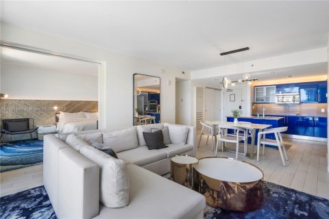 Copropriété à louer à Fort Lauderdale, Floride: 2 chambres, 109.25 m2 № 2036907 - photo 16