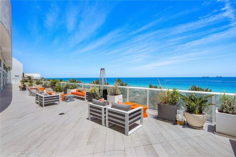 Copropriété à louer à Fort Lauderdale, Floride: 2 chambres, 109.25 m2 № 2036907 - photo 4