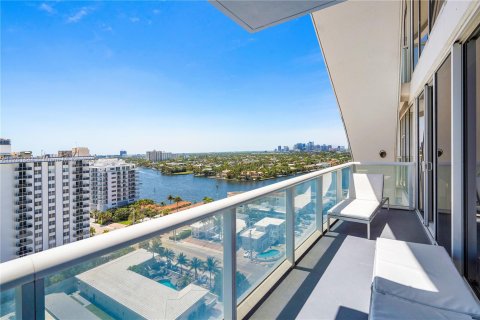 Copropriété à louer à Fort Lauderdale, Floride: 2 chambres, 109.25 m2 № 2036907 - photo 10