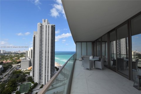 Снять в аренду кондоминиум в Санни-Айлс-Бич, Флорида 3 спальни, 210.98м2, № 1963352 - фото 9