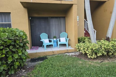 Condominio en alquiler en Miami, Florida, 2 dormitorios, 83.24 m2 № 1953509 - foto 5