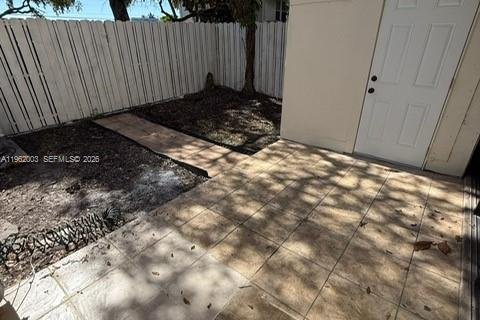 Townhouse in Hollywood, Florida 4 bedrooms, 175.49 sq.m. № 2041163 - photo 20