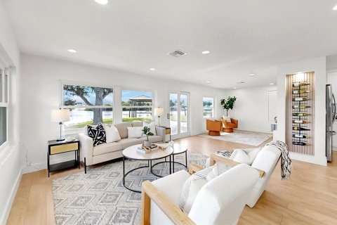 Casa en venta en Tarpon Springs, Florida, 3 dormitorios, 201.04 m2 № 1833382 - foto 15