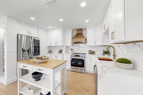 Casa en venta en Tarpon Springs, Florida, 3 dormitorios, 201.04 m2 № 1833382 - foto 6