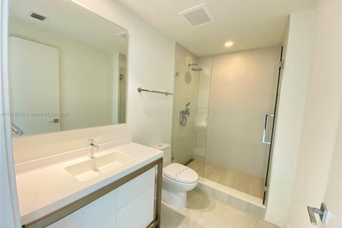 Condo in Sunrise, Florida, 2 bedrooms  № 2054182 - photo 9