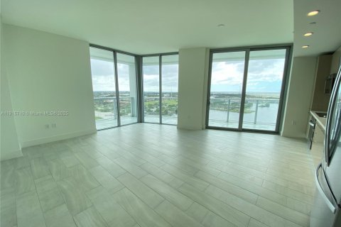 Condo in Sunrise, Florida, 2 bedrooms  № 2054182 - photo 4