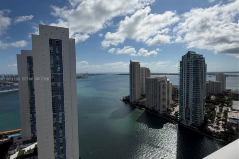 Condo in Miami, Florida, 2 bedrooms  № 2052878 - photo 4