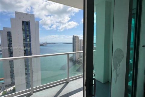 Condo in Miami, Florida, 2 bedrooms  № 2052878 - photo 17