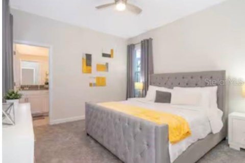 Casa en venta en Kissimmee, Florida, 5 dormitorios, 305.83 m2 № 1909241 - foto 7