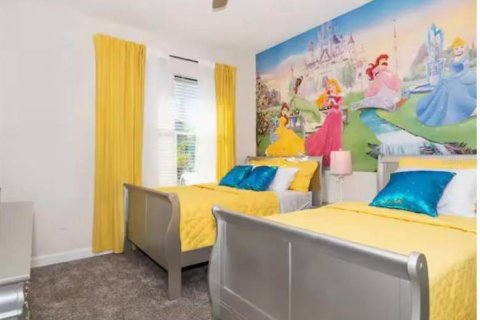 Casa en venta en Kissimmee, Florida, 5 dormitorios, 305.83 m2 № 1909241 - foto 16