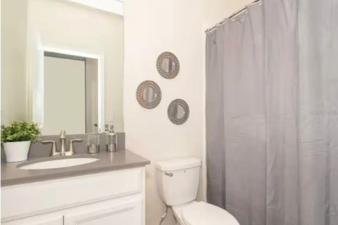 Casa en venta en Kissimmee, Florida, 5 dormitorios, 305.83 m2 № 1909241 - foto 12