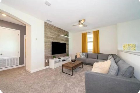 Casa en venta en Kissimmee, Florida, 5 dormitorios, 305.83 m2 № 1909241 - foto 13
