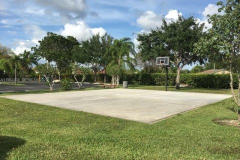 Copropriété à louer à Homestead, Floride: 2 chambres, 90.12 m2 № 2023877 - photo 19
