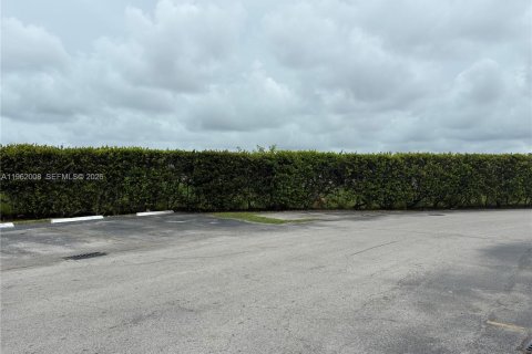 Copropriété à louer à Homestead, Floride: 2 chambres, 90.12 m2 № 2023877 - photo 7