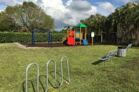 Copropriété à louer à Homestead, Floride: 2 chambres, 90.12 m2 № 2023877 - photo 18