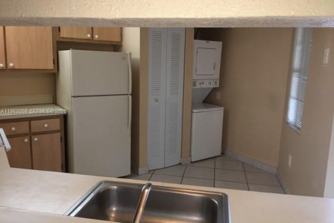 Copropriété à louer à Homestead, Floride: 2 chambres, 90.12 m2 № 2023877 - photo 27