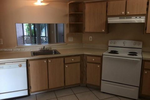 Copropriété à louer à Homestead, Floride: 2 chambres, 90.12 m2 № 2023877 - photo 29