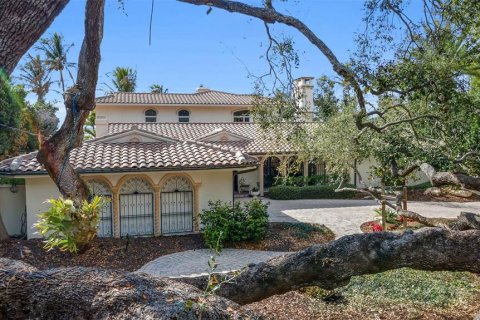 House in Sarasota, Florida 4 bedrooms, 506.32 sq.m. № 2155803 - photo 26