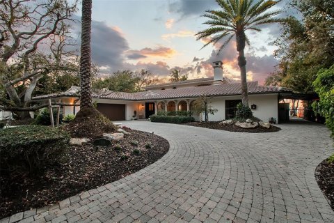 House in Sarasota, Florida 4 bedrooms, 506.32 sq.m. № 2155803 - photo 3