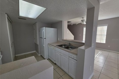 Adosado en alquiler en Davenport, Florida, 3 dormitorios, 163.88 m2 № 2116793 - foto 3