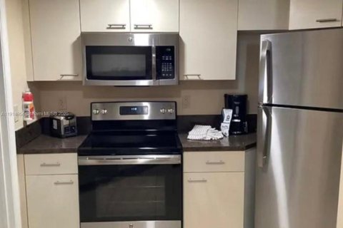 Condominio en alquiler en Weston, Florida, 1 dormitorio, 78.97 m2 № 1970183 - foto 11