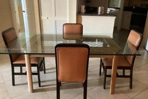 Condominio en alquiler en Weston, Florida, 1 dormitorio, 78.97 m2 № 1970183 - foto 14