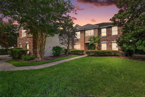House in Mount Dora, Florida 5 bedrooms, 411.09 sq.m. № 2157801 - photo 2
