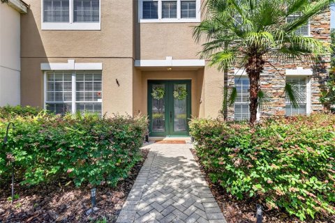House in Mount Dora, Florida 5 bedrooms, 411.09 sq.m. № 2157801 - photo 3