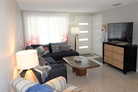 Apartamento en alquiler en New Smyrna Beach, Florida, 2 dormitorios, 95.32 m2 № 1554589 - foto 4