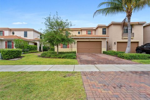 Touwnhouse à vendre à Boca Raton, Floride: 4 chambres, 230.96 m2 № 2068552 - photo 3