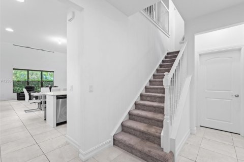 Touwnhouse à vendre à Boca Raton, Floride: 4 chambres, 230.96 m2 № 2068552 - photo 7