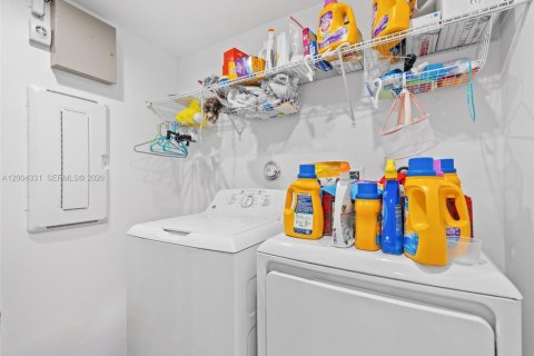 Touwnhouse à vendre à Boca Raton, Floride: 4 chambres, 230.96 m2 № 2068552 - photo 8