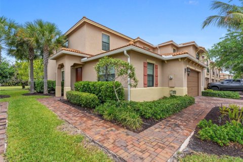 Touwnhouse à vendre à Boca Raton, Floride: 4 chambres, 230.96 m2 № 2068552 - photo 5