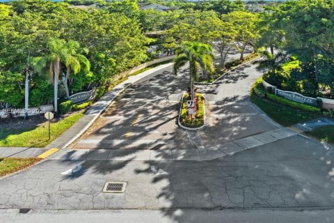 Снять в аренду квартиру в Санрайз, Флорида 2 спальни, 95.13м2, № 2058852 - фото 14