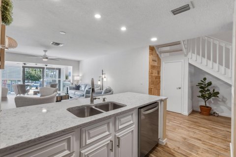 Adosado en venta en Palm Beach Gardens, Florida, 3 dormitorios, 140.65 m2 № 2327847 - foto 19
