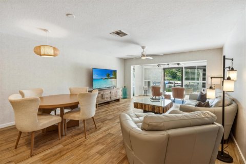 Adosado en venta en Palm Beach Gardens, Florida, 3 dormitorios, 140.65 m2 № 2327847 - foto 12