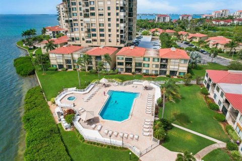Condominio en alquiler en Saint Petersburg, Florida, 2 dormitorios, 97.55 m2 № 1886243 - foto 26