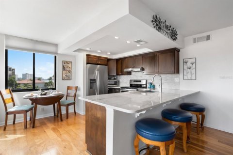 Condominio en alquiler en Saint Petersburg, Florida, 2 dormitorios, 97.55 m2 № 1886243 - foto 5