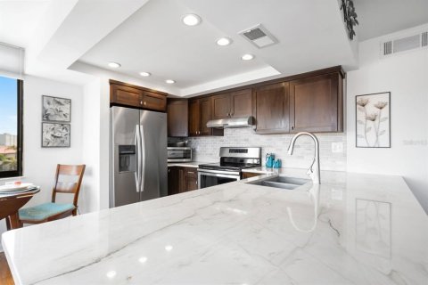 Condominio en alquiler en Saint Petersburg, Florida, 2 dormitorios, 97.55 m2 № 1886243 - foto 8