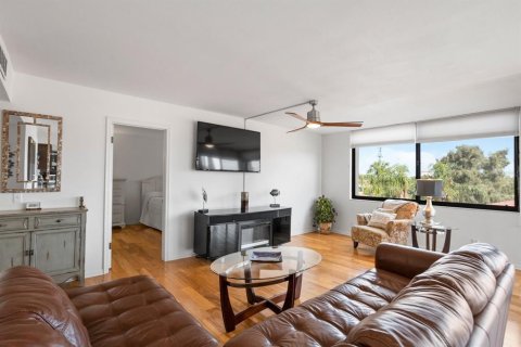 Condominio en alquiler en Saint Petersburg, Florida, 2 dormitorios, 97.55 m2 № 1886243 - foto 3