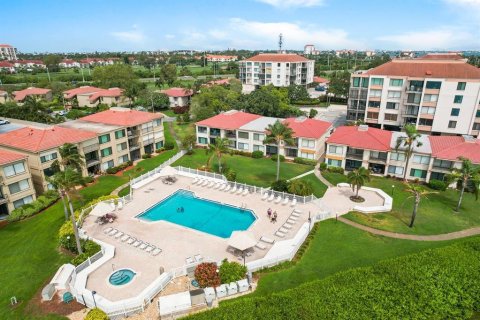 Condominio en alquiler en Saint Petersburg, Florida, 2 dormitorios, 97.55 m2 № 1886243 - foto 27