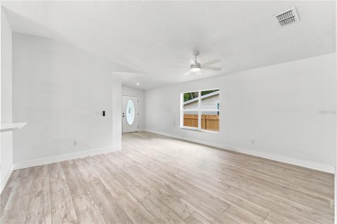 Купить виллу или дом в Тампа, Флорида 7 комнат, 120.77м2, № 2149559 - фото 19