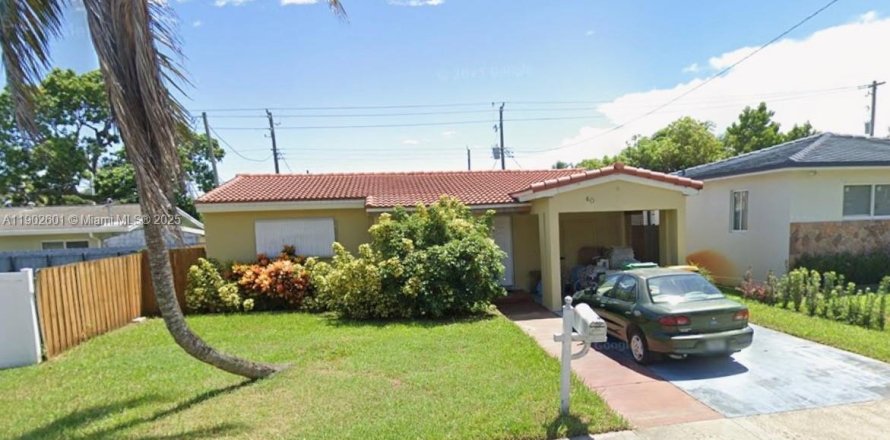 Villa ou maison à Dania Beach, Floride 3 chambres, 143.16 m2 № 1966205